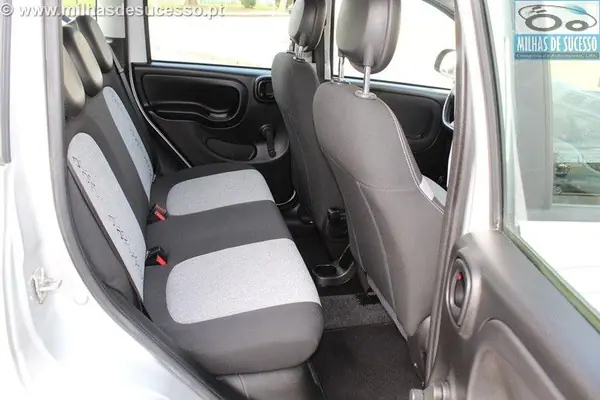 Fiat Panda 2017 - 7950 EUR, 92000 km - AUTO.MOTO.pt - 92000km - foto 14 de 28