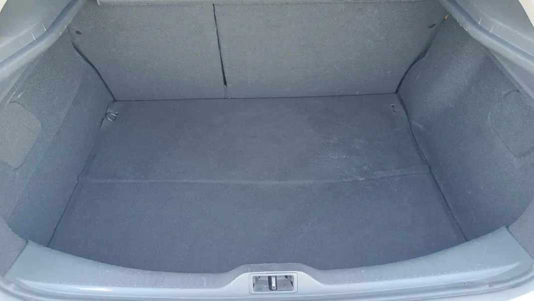 Renault Mégane 2014 - 10900 EUR, 134018 km - 134018km - foto 10 de 12