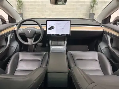 Tesla Model 3 2021 - 26450 EUR, 64959 km - AUTO.MOTO.pt - 64959km - foto 12 de 53