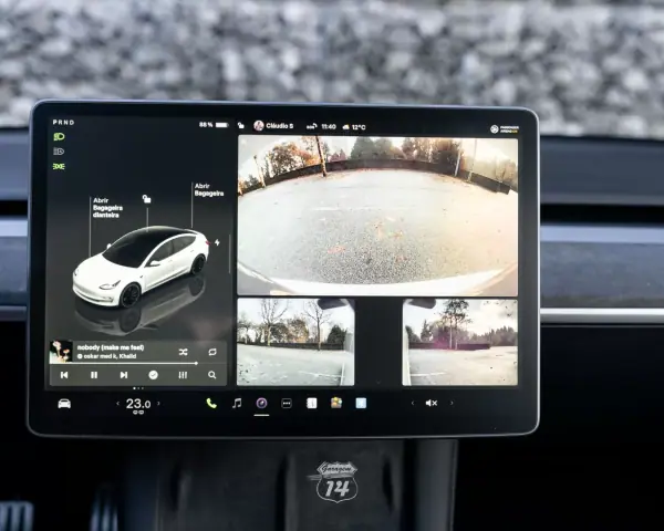 Tesla Model 3 2022 - 32990 EUR, 121900 km - AUTO.MOTO.pt - 121900km - foto 16 de 36