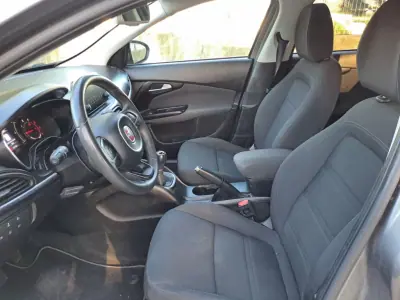 Fiat Tipo 2020 - 13500 EUR, 103000 km - AUTO.MOTO.pt - 103000km - foto 9 de 17