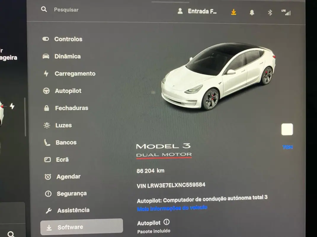 Tesla Model 3 2022 - 35950 EUR, 86200 km - AUTO.MOTO.pt - 86200km - foto 10 de 19