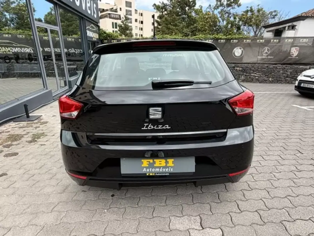 SEAT Ibiza 2022 - 12900 EUR, 85600 km - AUTO.MOTO.pt - 85600km - foto 8 de 12