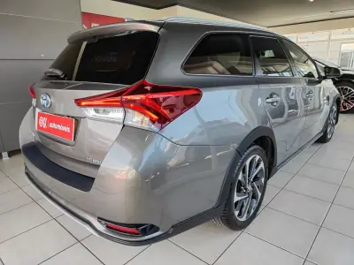 Toyota Auris Touring Sports 2018 - 16950 EUR, 109000 km - AUTO.MOTO.pt - 109000km - foto 11 de 37