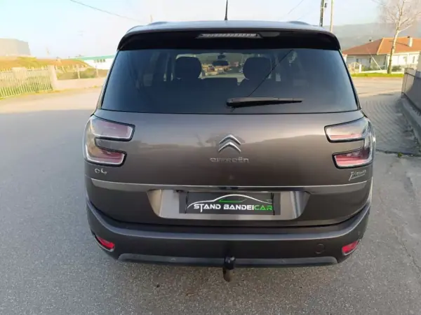 Citroën C4 Picasso 2016 - 13500 EUR, 148000 km - AUTO.MOTO.pt - 148000km - foto 6 de 28