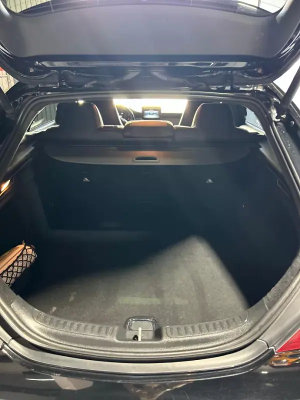 Mercedes-Benz CLA 220 2017 - 22500 EUR, 209000 km - AUTO.MOTO.pt - 209000km - foto 7 de 32