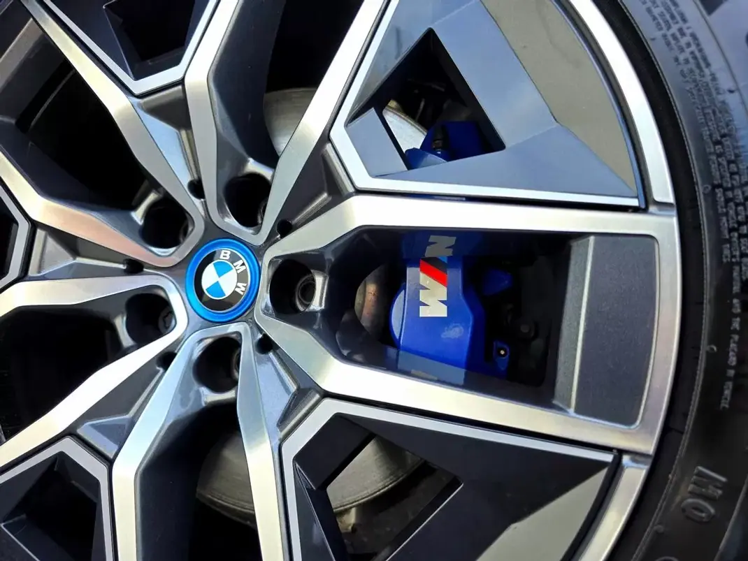 BMW 530e 2024 - 58500 EUR, 48800 km - AUTO.MOTO.pt - 48800km - foto 8 de 46