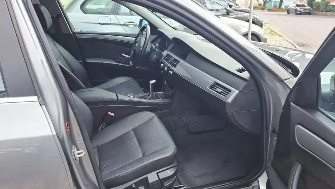 BMW 520 2008 - 8890 EUR, 322077 km - AUTO.MOTO.pt - 322077km - foto 30 de 41