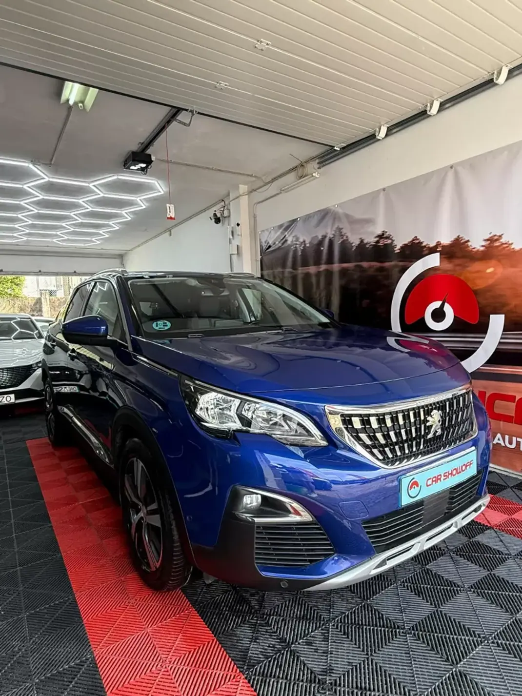 Peugeot 3008 2018 - 18900 EUR, 135000 km - AUTO.MOTO.pt - 135000km - foto 1 de 10
