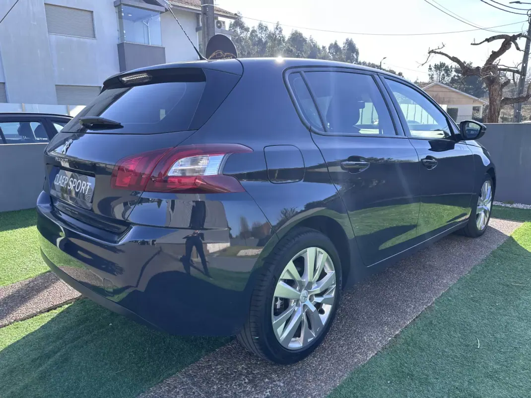 Peugeot 308 2018 - 12500 EUR, 280000 km - AUTO.MOTO.pt - 280000km - foto 7 de 41