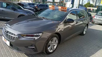 Opel Insignia Sports Tourer 2021 — photo 3 of 21