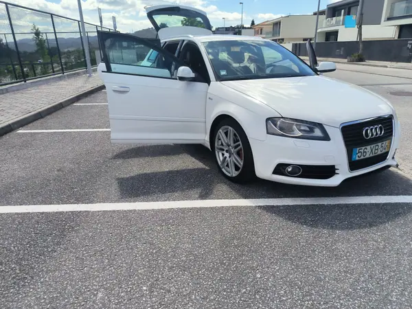 Audi A3 Sportback 2012 - 12500 EUR, 205100 km - AUTO.MOTO.pt - 205100km - foto 5 de 19