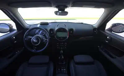 MINI Countryman 2018 - 17990 EUR, 177000 km - 177000km - foto 18 de 31