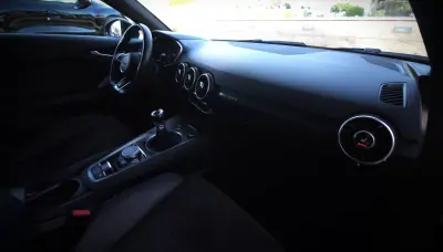 Audi TT Roadster 2015 - 23990 EUR, 151000 km - AUTO.MOTO.pt - 151000km - foto 16 de 37