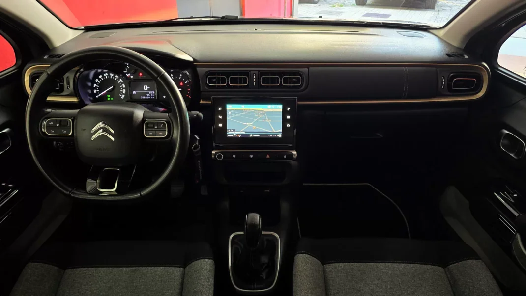 Citroën C3 2019 - 12750 EUR, 56334 km - AUTO.MOTO.pt - 56334km - foto 18 de 75