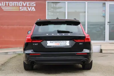 Volvo V60 2021 - 24990 EUR, 154000 km - AUTO.MOTO.pt - 154000km - foto 11 de 30