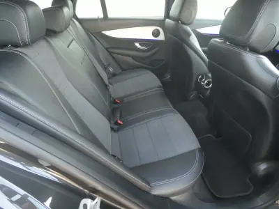 Mercedes-Benz E 300 2020 - 28500 EUR, 217000 km - AUTO.MOTO.pt - 217000km - foto 12 de 39