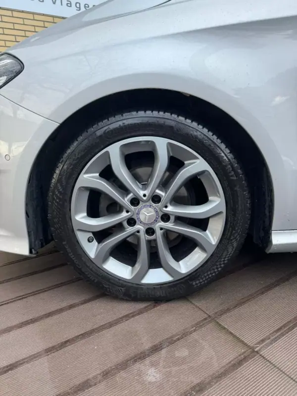 Mercedes-Benz B 180 2015 - 13500 EUR, 189400 km - AUTO.MOTO.pt - 189400km - foto 15 de 16