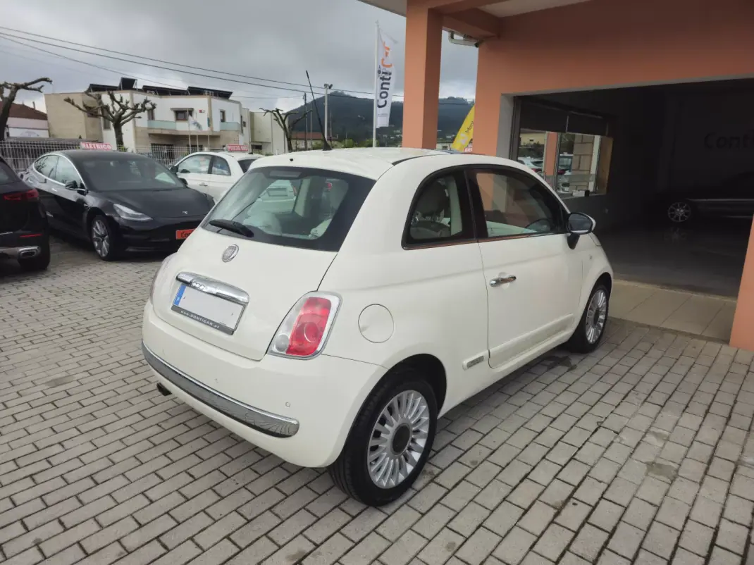 Fiat 500 2011 - 6500 EUR, 153000 km - AUTO.MOTO.pt - 153000km - foto 4 de 12