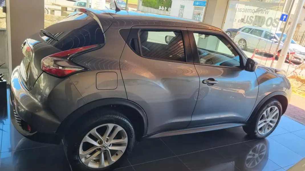 Nissan Juke 2017 - 13949 EUR, 78407 km - 78407km - foto 6 de 18