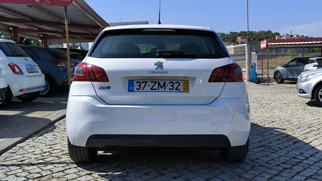 Peugeot 308 2019 - 11950 EUR, 90617 km - AUTO.MOTO.pt - 90617km - foto 6 de 9