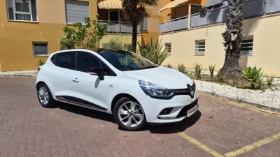 Renault Clio 2017 - 9780 EUR, 128000 km - AUTO.MOTO.pt - 128000km - foto 10 de 12