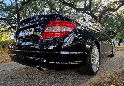 Mercedes-Benz C 230 2009 - 14990 EUR, 214000 km - AUTO.MOTO.pt - 214000km - foto 10 de 26