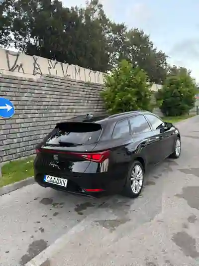 SEAT Leon 2024 - 18500 EUR, 41000 km - AUTO.MOTO.pt - 41000km - foto 4 de 11