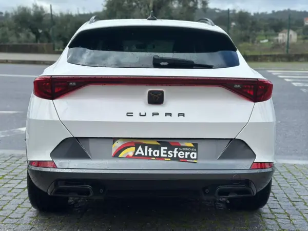 Cupra Formentor 2022 - 28900 EUR, 113061 km - AUTO.MOTO.pt - 113061km - foto 4 de 26