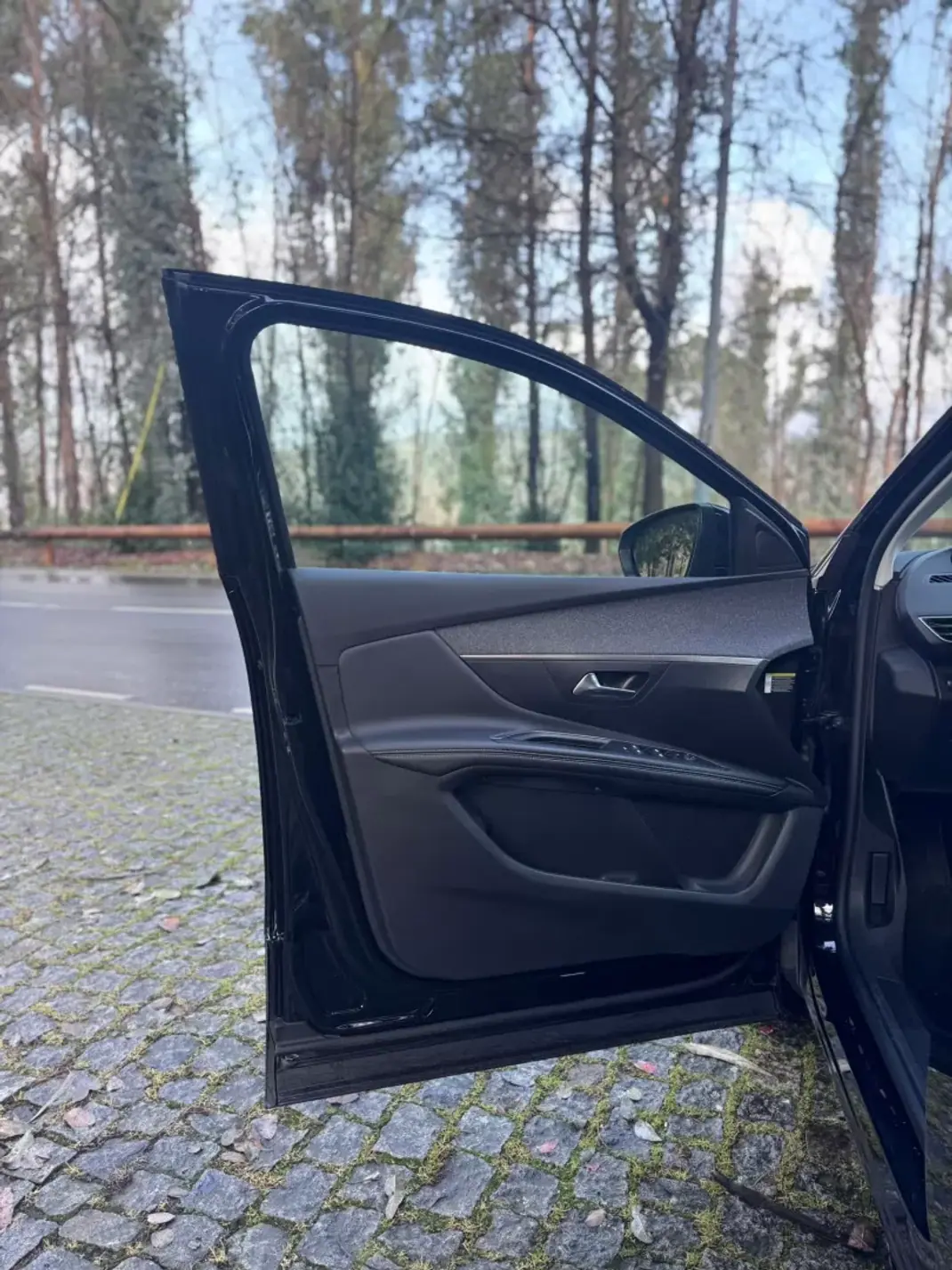 Peugeot 3008 2022 - 23500 EUR, 113156 km - AUTO.MOTO.pt - 113156km - foto 4 de 19