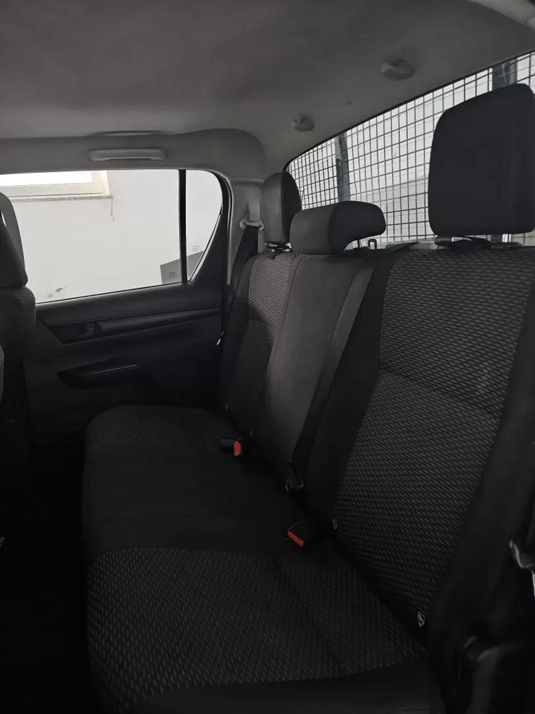 Toyota Hilux 2020 - 27950 EUR, 285523 km - AUTO.MOTO.pt - 285523km - foto 51 de 68