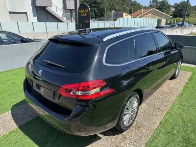 Peugeot 308 SW 2020 - 16000 EUR, 130000 km - AUTO.MOTO.pt - 130000km - foto 12 de 57