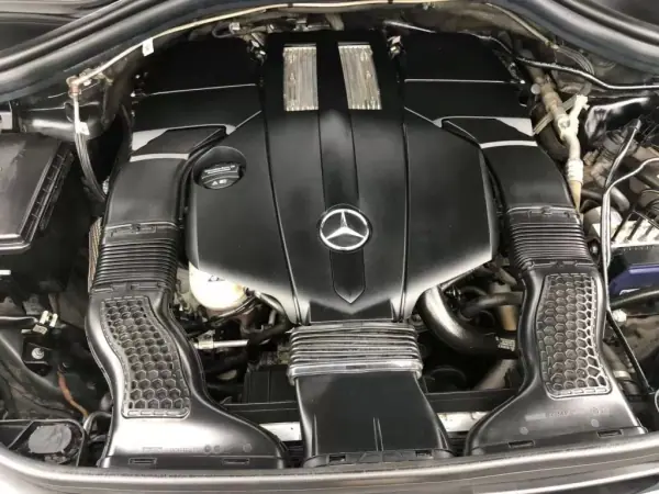 Mercedes-Benz GLE 400 2018 - 52999 EUR, 130000 km - AUTO.MOTO.pt - 130000km - foto 11 de 11