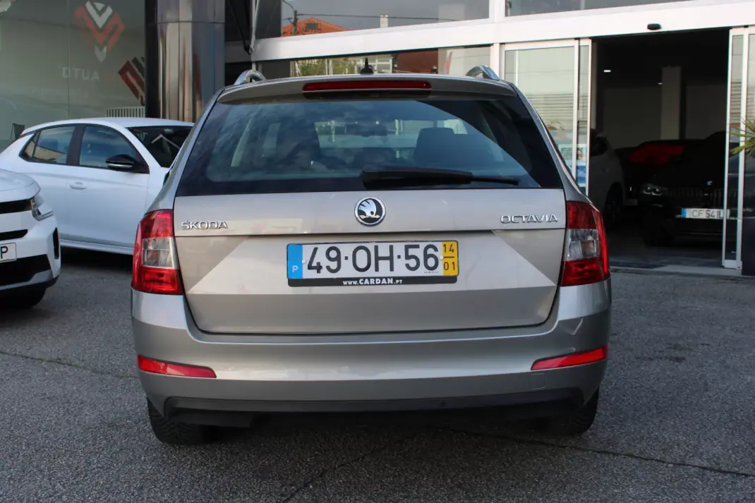 Skoda Octavia Break 2014 - 7900 EUR, 121413 km - AUTO.MOTO.pt - 121413km - foto 25 de 25