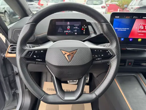 Cupra Born 2024 - 28750 EUR, 35000 km - 35000km - foto 34 de 47