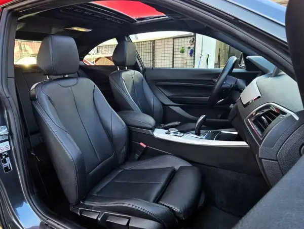 BMW 218 2018 - 26500 EUR, 115000 km - AUTO.MOTO.pt - 115000km - foto 5 de 36