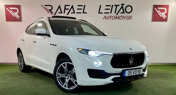 Maserati Levante 2016 - 44500 EUR, 232000 km - AUTO.MOTO.pt - 232000km - foto 6 de 55