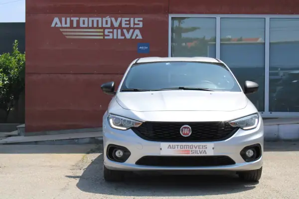 Fiat Tipo Station Wagon 2021 - 9990 EUR, 192500 km - AUTO.MOTO.pt - 192500km - foto 5 de 25