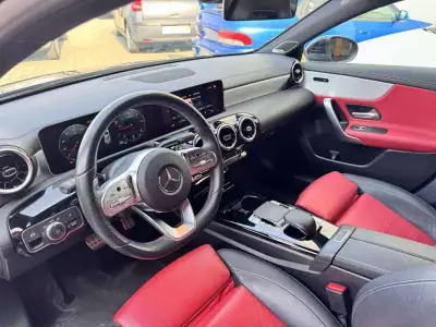 Mercedes-Benz A 180 2018 - 26500 EUR, 93000 km - AUTO.MOTO.pt - 93000km - foto 10 de 23