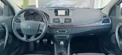 Renault Mégane 2014 - 10900 EUR, 134018 km - 134018km - foto 7 de 12