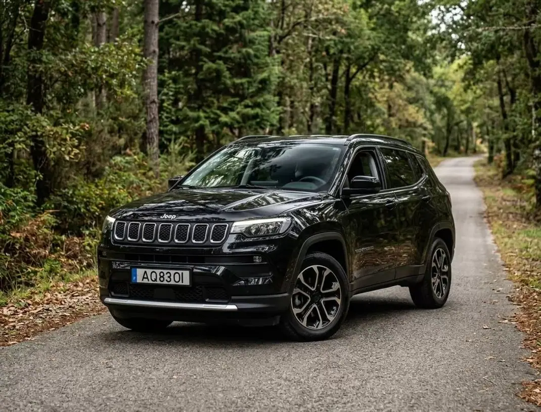 Jeep Compass 2022 - 21500 EUR, 149000 km - 149000km - foto 2 de 9