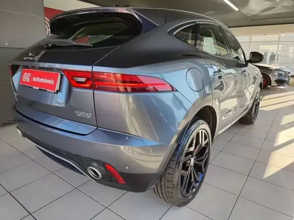Jaguar E-Pace 2020 - 23950 EUR, 87000 km - AUTO.MOTO.pt - 87000km - foto 11 de 27