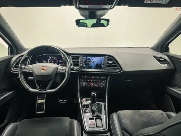 SEAT Leon ST 2019 - 27900 EUR, 87000 km - AUTO.MOTO.pt - 87000km - foto 11 de 23