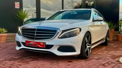Mercedes-Benz C 200 2015 - 15490 EUR, 230000 km - AUTO.MOTO.pt - 230000km - foto 4 de 19