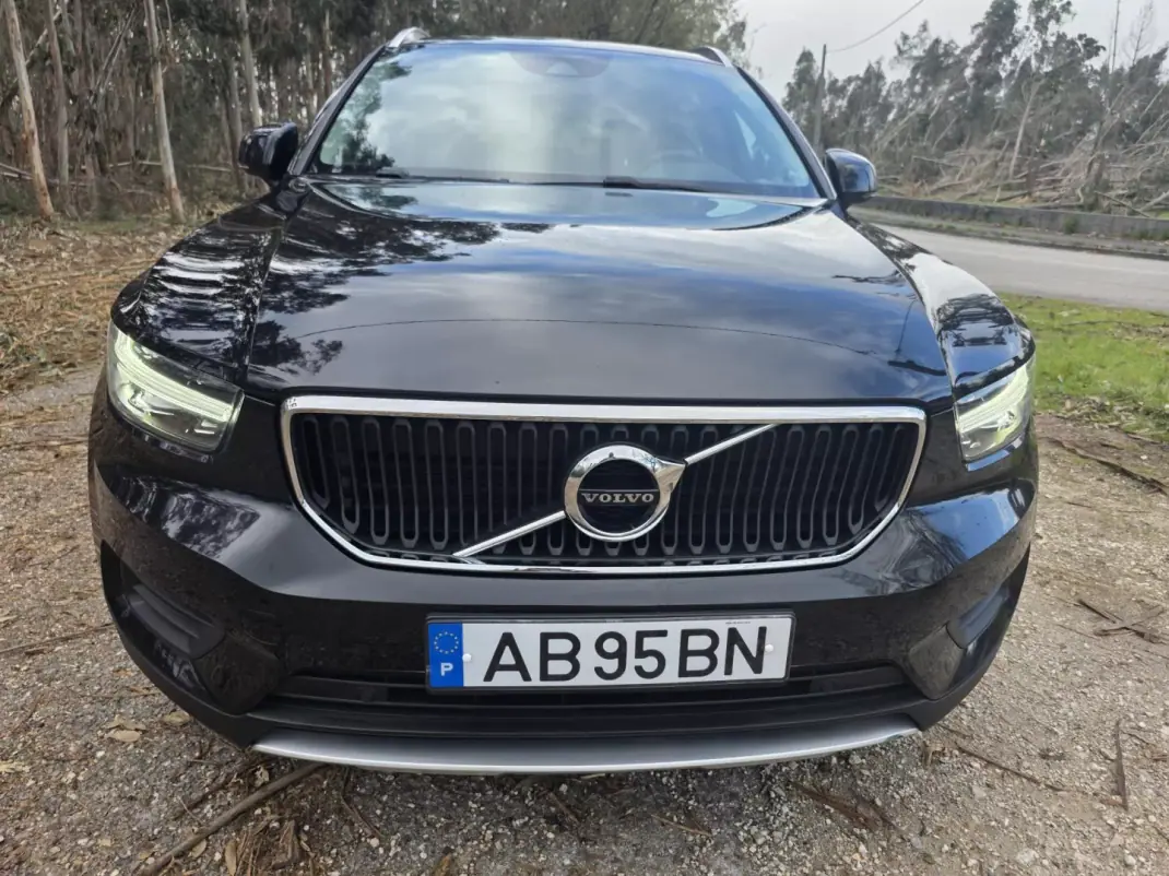 Volvo XC 40 2020 - 24500 EUR, 152300 km - AUTO.MOTO.pt - 152300km - foto 1 de 42
