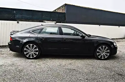 Audi A7 Sportback 2011 - 17000 EUR, 322688 km - AUTO.MOTO.pt - 322688km - foto 9 de 34