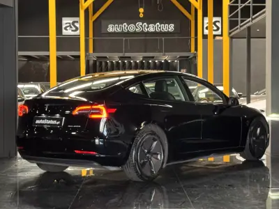 Tesla Model 3 2022 - 30990 EUR, 105300 km - AUTO.MOTO.pt - 105300km - foto 10 de 26