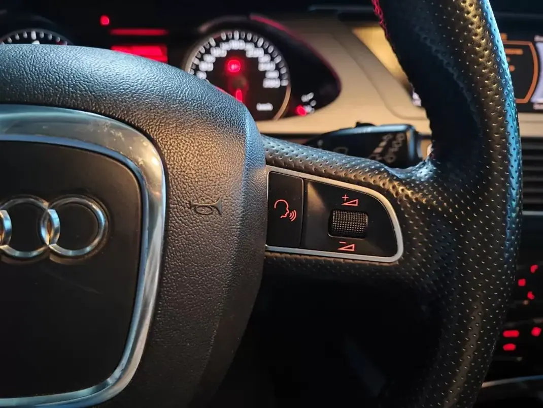 Audi A4 Avant 2009 - 12950 EUR, 231500 km - AUTO.MOTO.pt - 231500km - foto 27 de 36