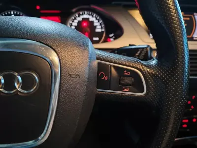 Audi A4 Avant 2009 - 12950 EUR, 231500 km - AUTO.MOTO.pt - 231500km - foto 27 de 36