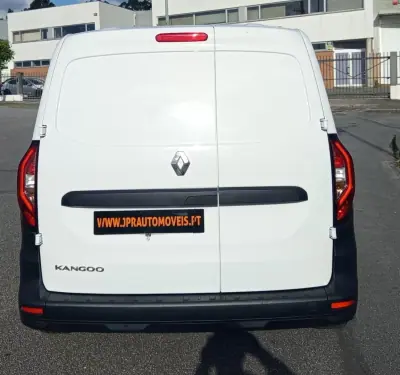 Renault Kangoo E-Tech 2022 - 16990 EUR, 30146 km - AUTO.MOTO.pt - 30146km - foto 7 de 16